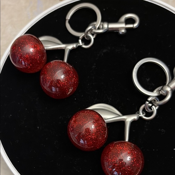 Sparkling Cherry Keychain - Picture 14 of 17
